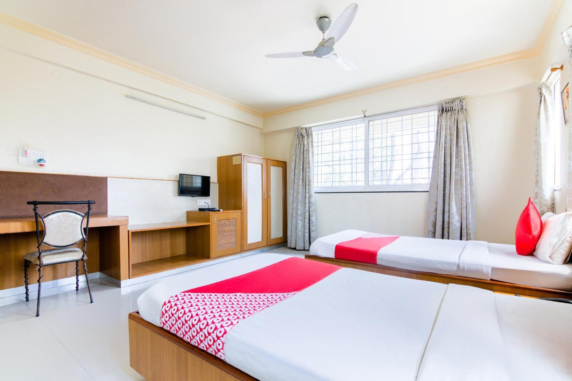 Flagship Aayush Corporate Stays Near Nexus Mall Koramangala Бангалор Екстериор снимка