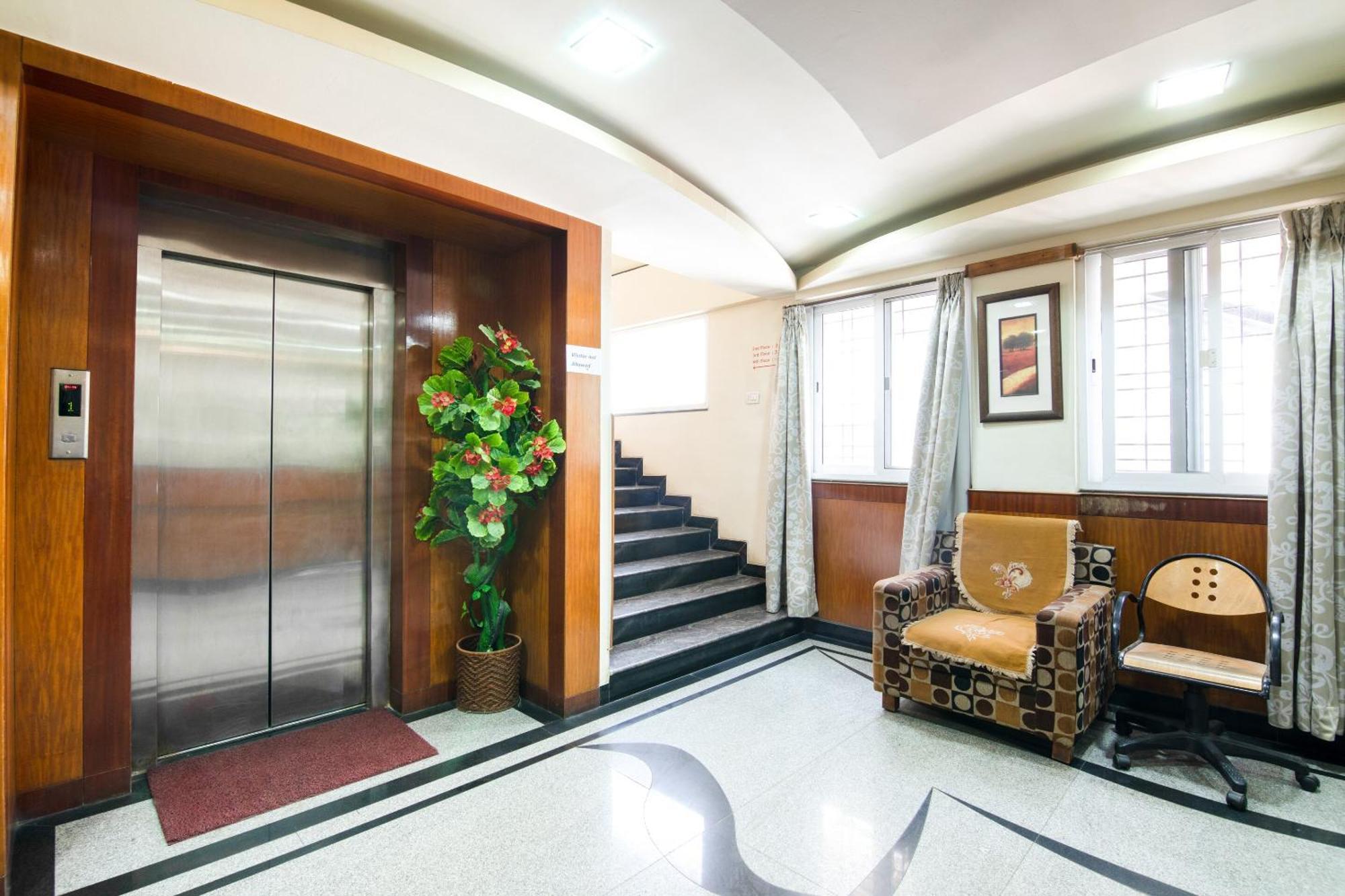 Flagship Aayush Corporate Stays Near Nexus Mall Koramangala Бангалор Екстериор снимка